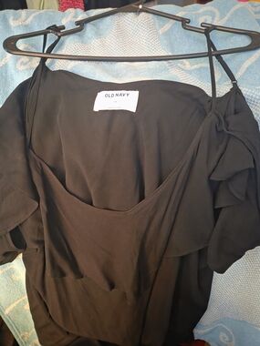 Old Navy Black Ruffle Off The Shoulder / Cold Shoulder Blouse